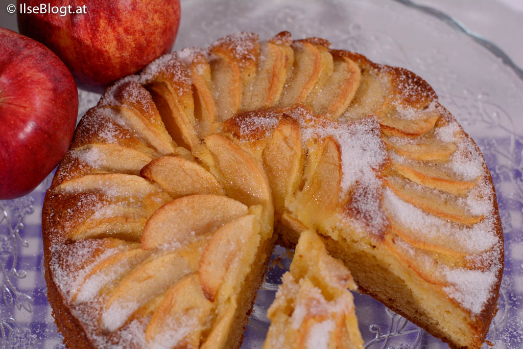 Apfelkuchen mit dem Hermann-Teig - Ilse Blogt